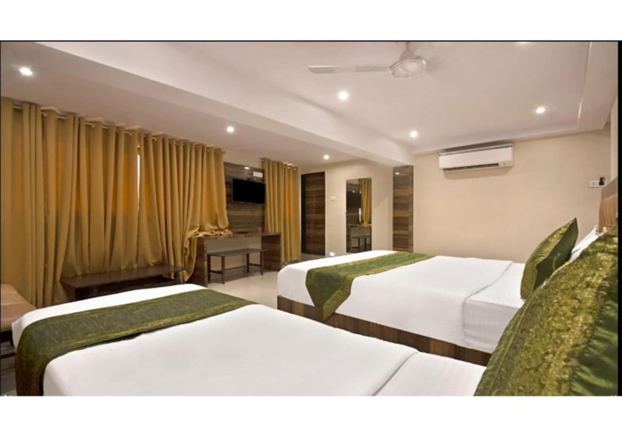Rk Hotel-Near Grant Road Railway Station Mumbai Exterior foto